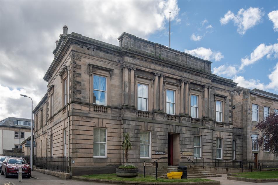 Elgin Sheriff Court CC BY-SA 4.0 Lucas Kendall 